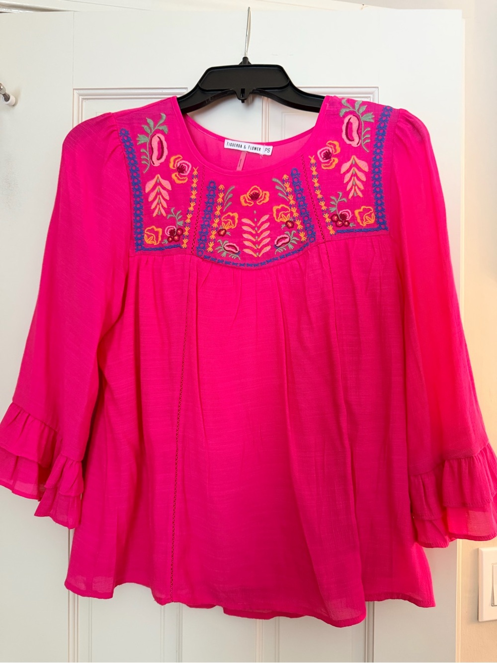 Sanctuary like Hot Pink Embroidered Peasant Tunic petite Small